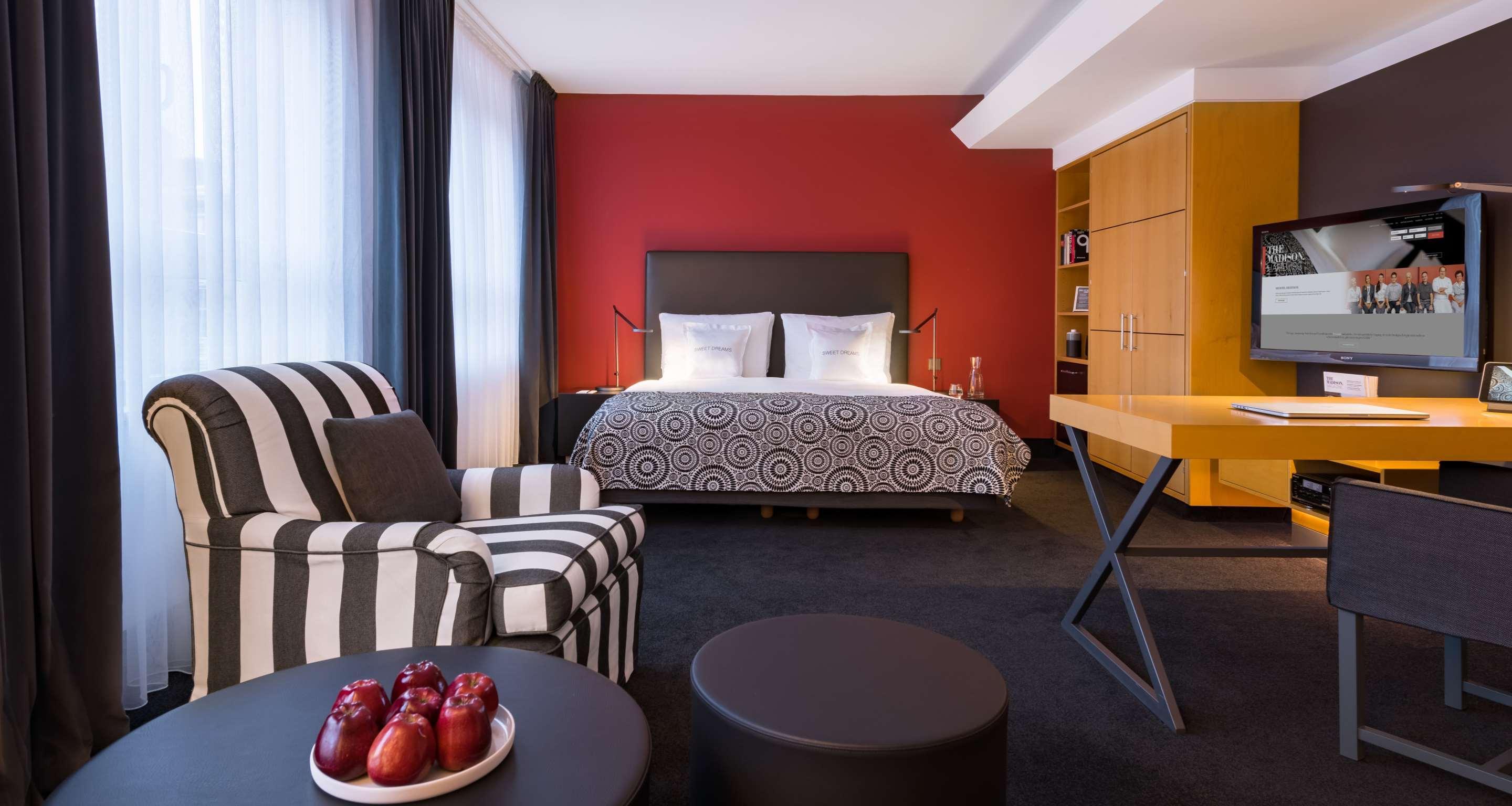 The Madison Hotel Хамбург Екстериор снимка