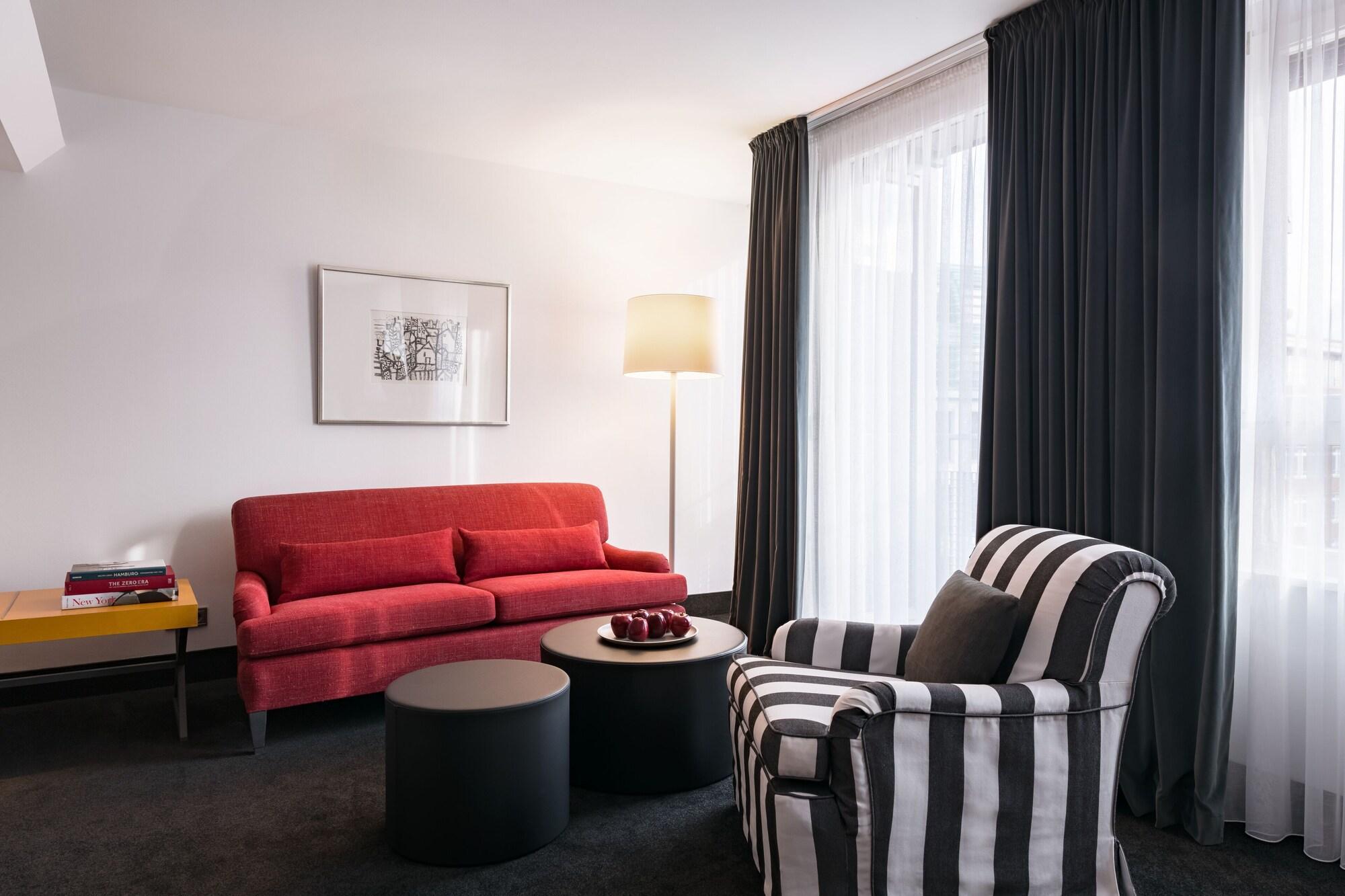 The Madison Hotel Хамбург Екстериор снимка
