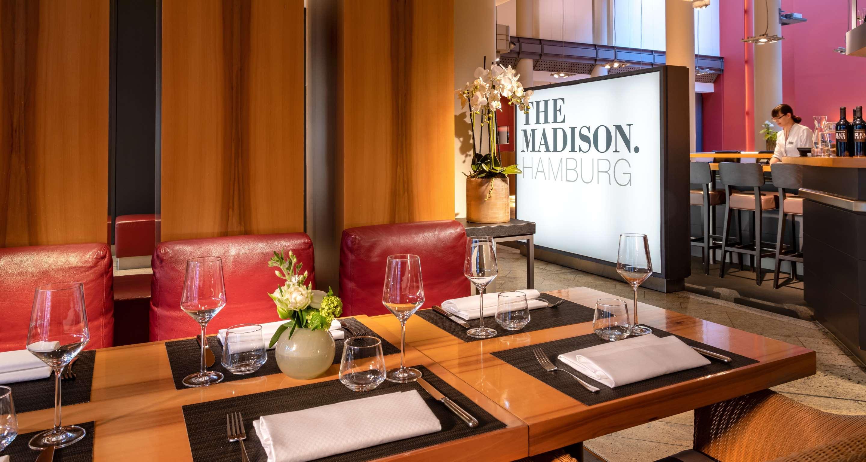 The Madison Hotel Хамбург Екстериор снимка