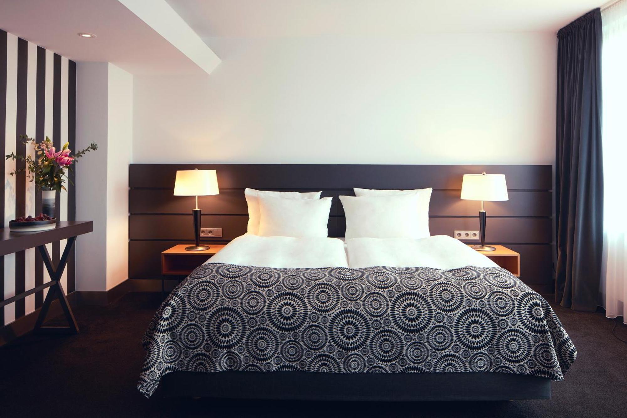 The Madison Hotel Хамбург Екстериор снимка